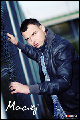 Maciej Doma�ski